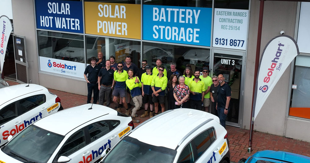 victorian solar all staff at entrance to office